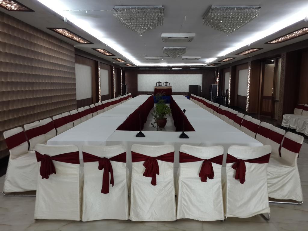Hotel Landmark Shimla Zewnętrze zdjęcie