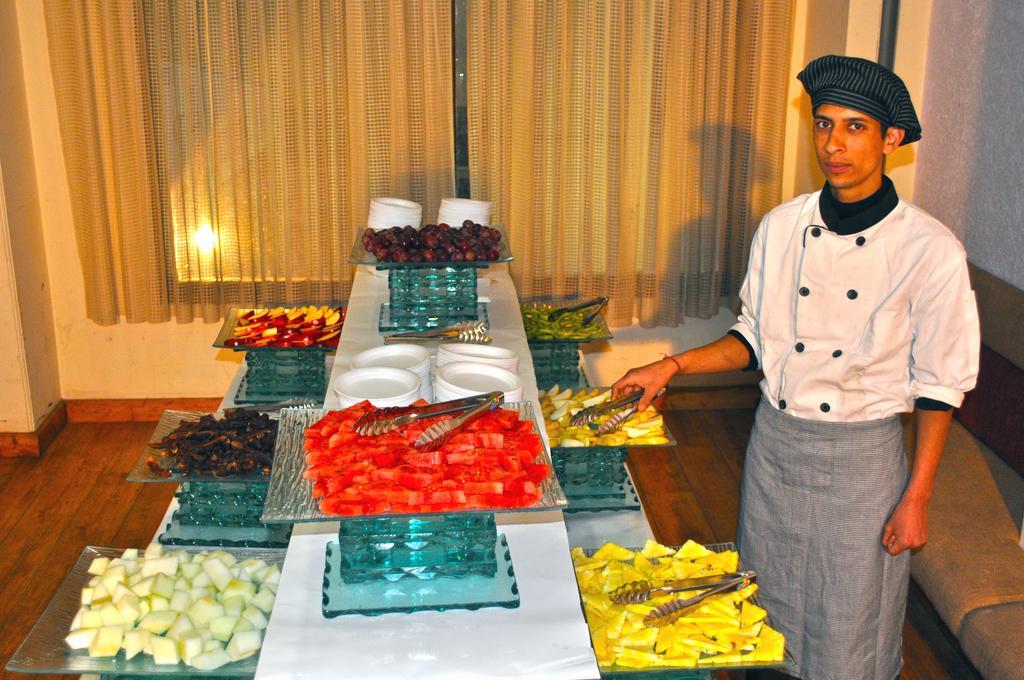 Hotel Landmark Shimla Zewnętrze zdjęcie