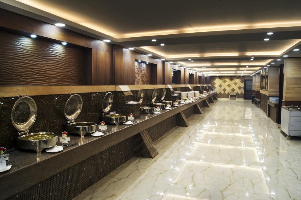 Hotel Landmark Shimla Zewnętrze zdjęcie