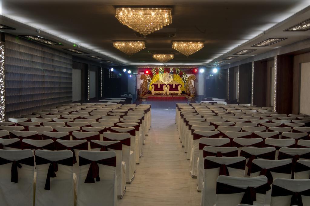 Hotel Landmark Shimla Zewnętrze zdjęcie
