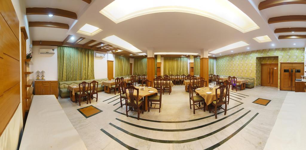 Hotel Landmark Shimla Zewnętrze zdjęcie