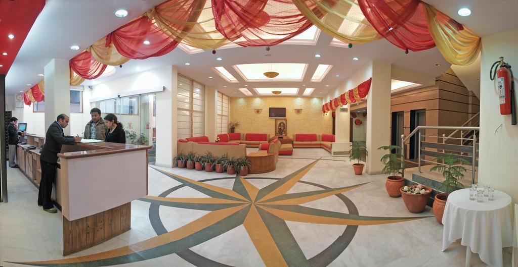 Hotel Landmark Shimla Zewnętrze zdjęcie
